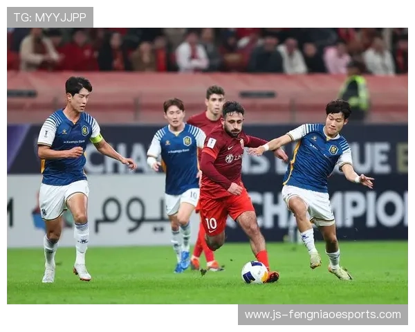 足球场上星光璀璨，全球顶尖球员同场竞技，谁主沉浮一决高下